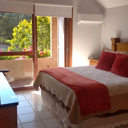 La Casona Del Lago Balneario Ipora Exterior photo